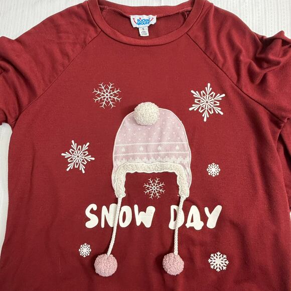 Rockin’ Around Snow Day Long Sleeve Holiday Shirt Small Winter Graphic Cozy Top - Picture 4 of 6